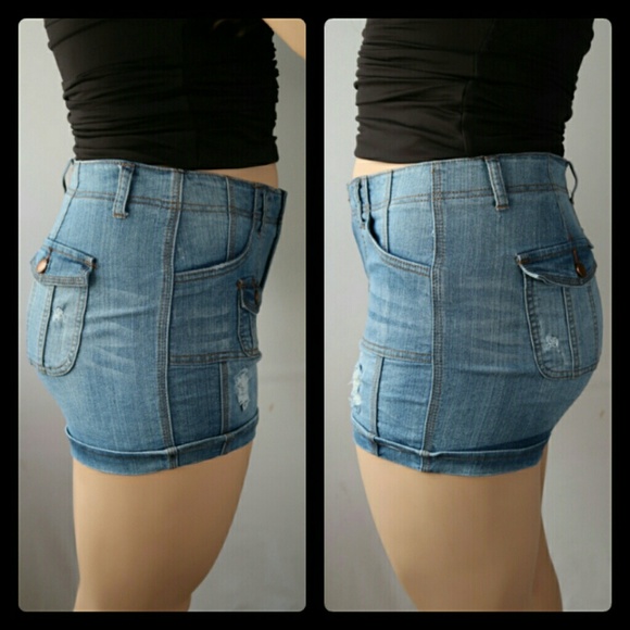 PLUS SIZE SOFT LIGHT WASH MID RIDE STRETCHY DENIM SHORTS🌹 - Picture 3 of 8